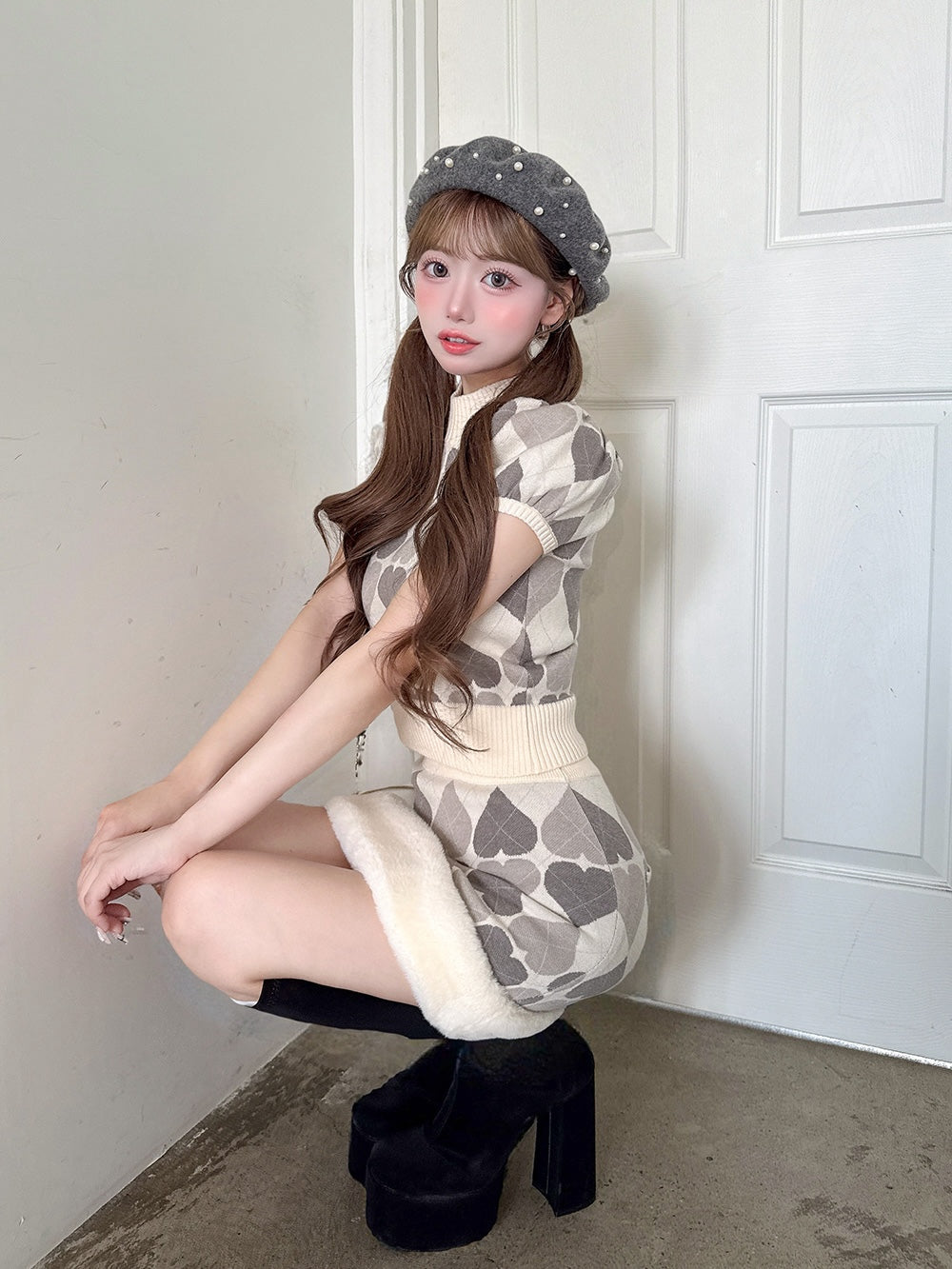 モデル：158cm（着用サイズ：FREE　着用カラー：IVO）