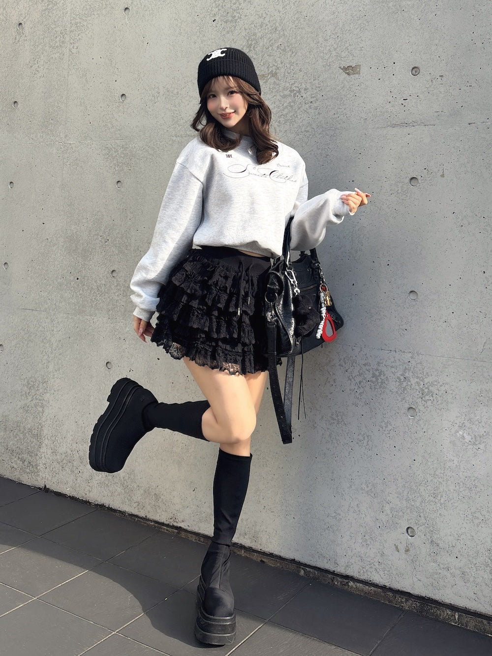 モデル：158cm（着用サイズ：FREE　着用カラー：GRY）