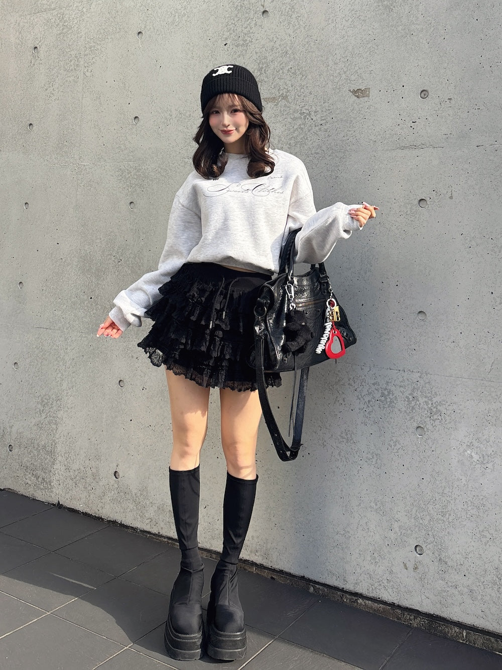 モデル：158cm（着用サイズ：FREE　着用カラー：GRY）