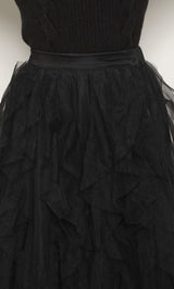 モデル：158cm（着用サイズ：FREE　着用カラー：BLK）