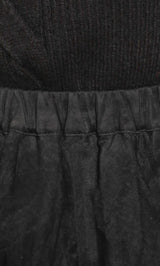 モデル：158cm（着用サイズ：FREE　着用カラー：BLK）