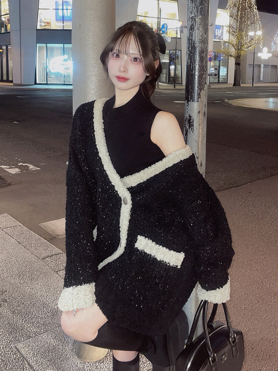 モデル：150cm（着用サイズ：FREE　着用カラー：BLK）