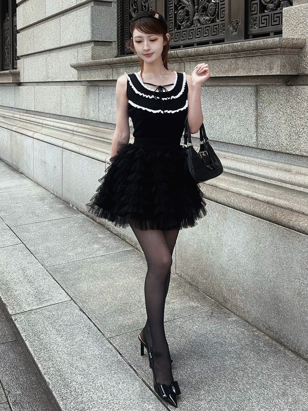 モデル：161cm（着用サイズ：FREE　着用カラー：BLK）