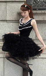 モデル：161cm（着用サイズ：FREE　着用カラー：BLK）