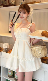 モデル：161cm（着用サイズ：FREE　着用カラー：WHT）
