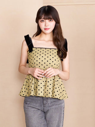 モデル：164cm（着用サイズ：FREE　着用カラー：LIM）
