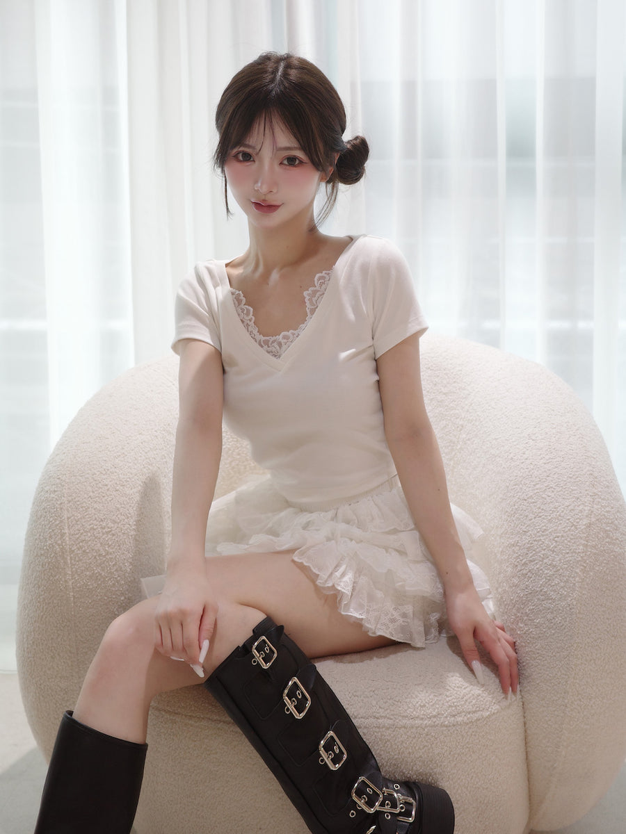 モデル：158cm（着用サイズ：FREE　着用カラー：WHT）