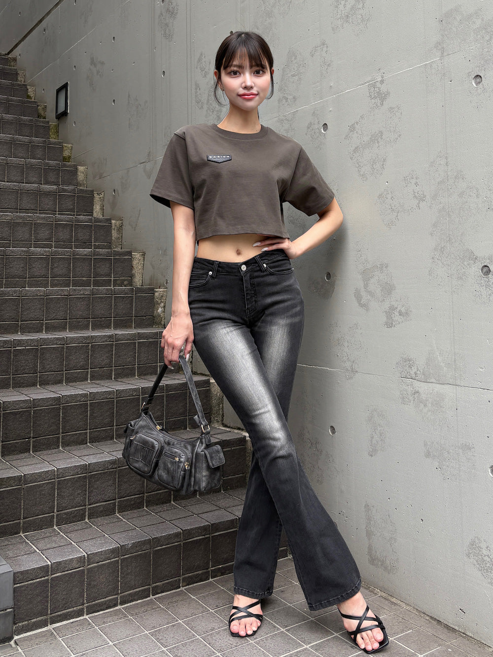 モデル：163cm（着用サイズ：M　着用カラー：BLK）
