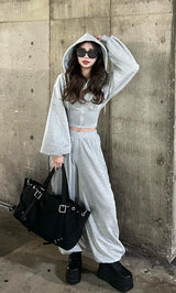 モデル：168cm（着用サイズ：FREE　着用カラー：GRY）