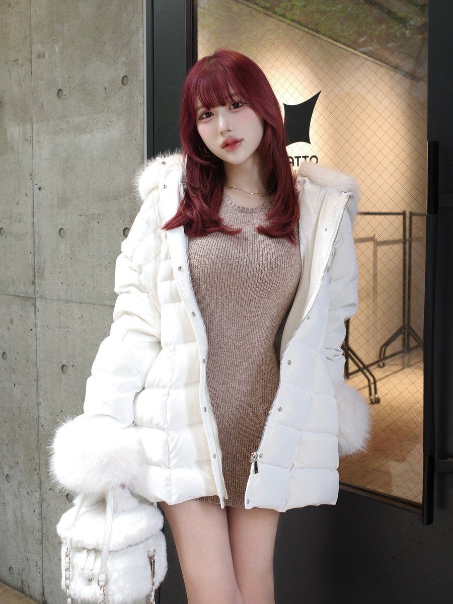 モデル：165cm（着用サイズ：S　着用カラー：WHT）