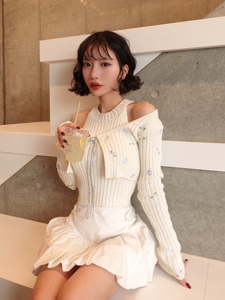 モデル：155cm（着用サイズ：FREE　着用カラー：WHT）