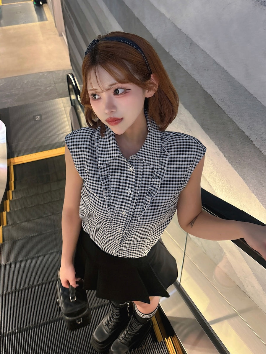 モデル：158cm（着用サイズ：FREE　着用カラー：BLK）