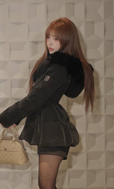 モデル：158cm（着用サイズ：S　着用カラー：BLK）