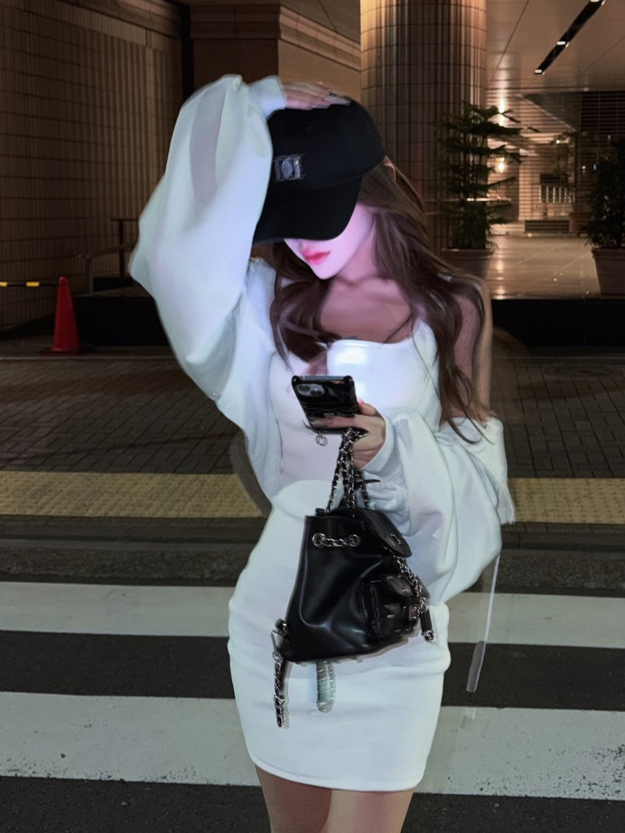 モデル：158cm（着用サイズ：FREE　着用カラー：WHT）