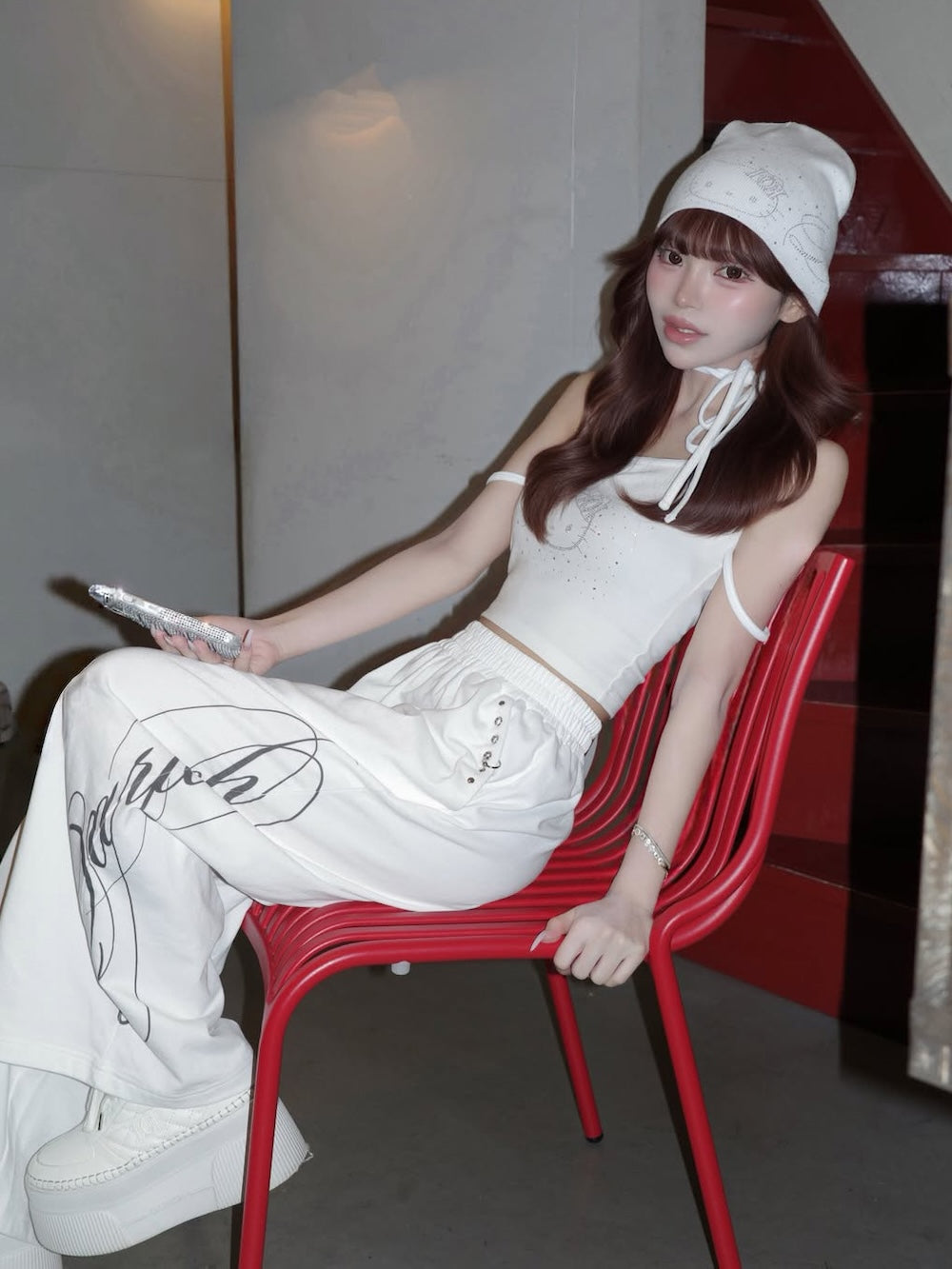 モデル：158cm（着用サイズ：FREE　着用カラー：WHT）