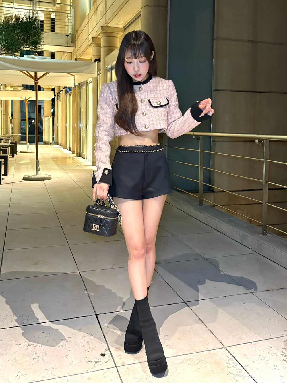 モデル：161cm（着用サイズ：S　着用カラー：BLK）
