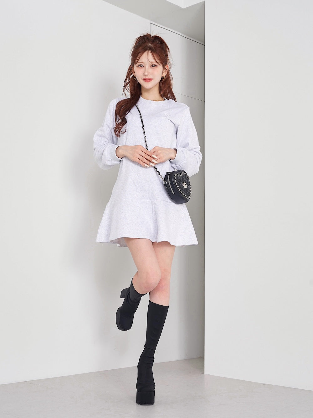 モデル：165cm（着用サイズ：FREE　着用カラー：GRY）