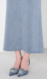 モデル：165cm（着用サイズ：FREE　着用カラー：BLU）