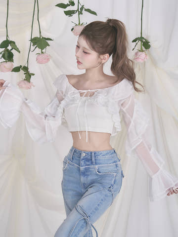 モデル：165cm（着用サイズ：FREE　着用カラー：WHT）