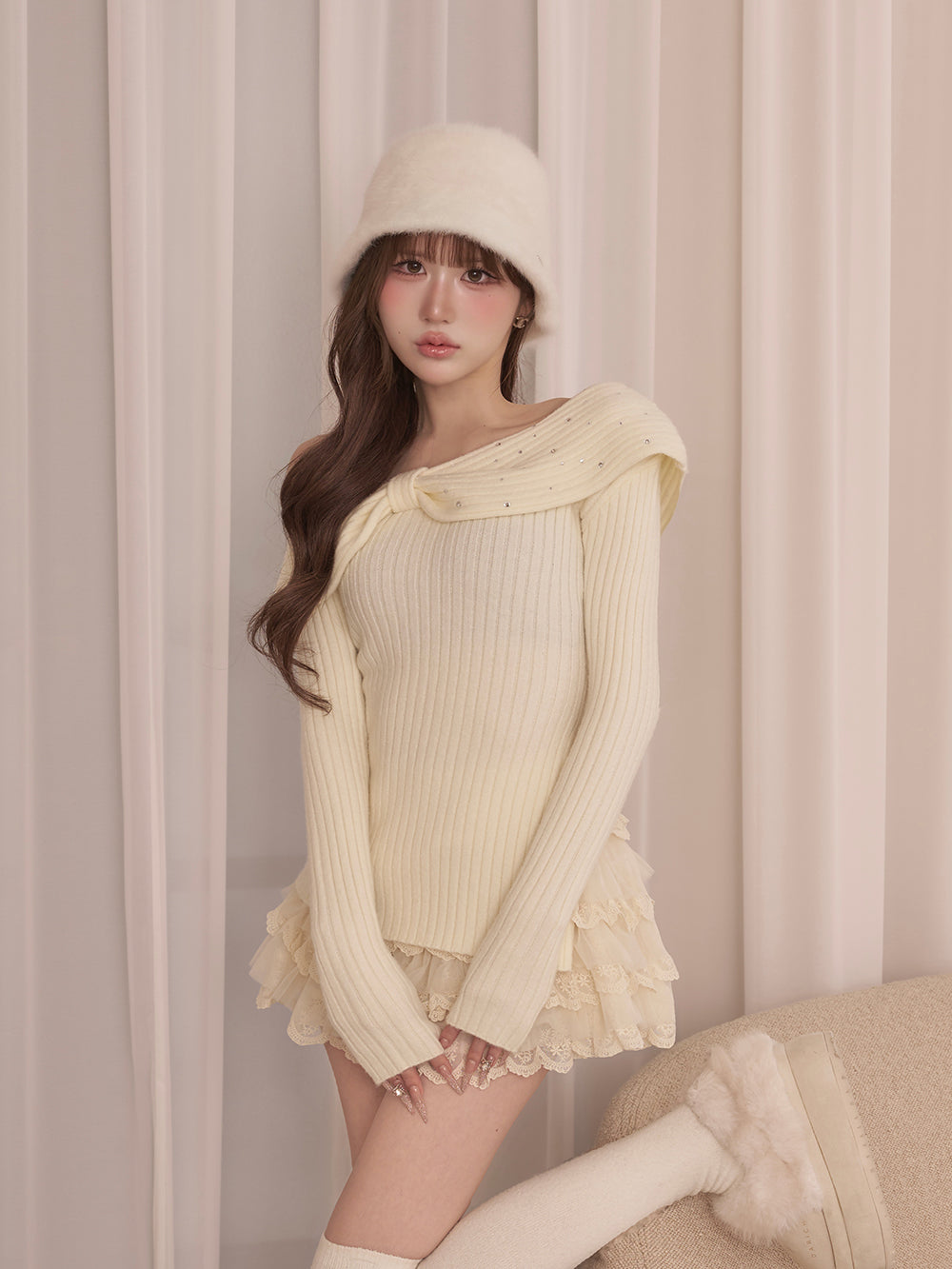 モデル：165cm（着用サイズ：FREE　着用カラー：WHT）