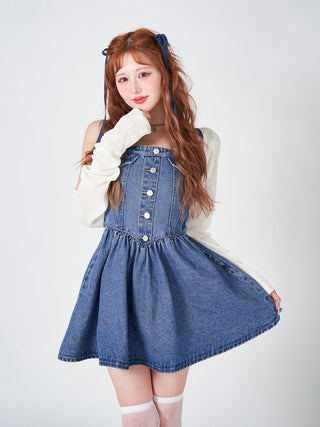 モデル：165cm（着用サイズ：FREE　着用カラー：BLU）