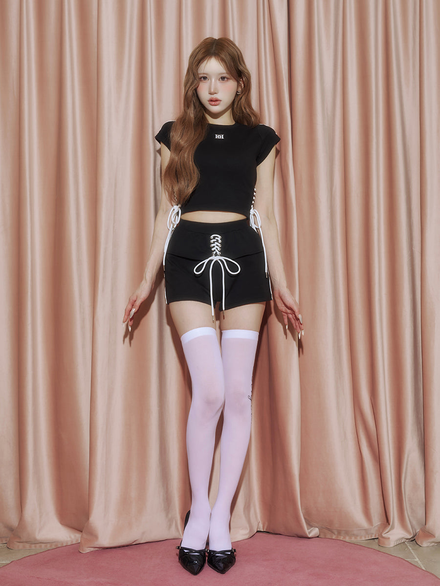 モデル：165cm（着用サイズ：FREE　着用カラー：BLK）