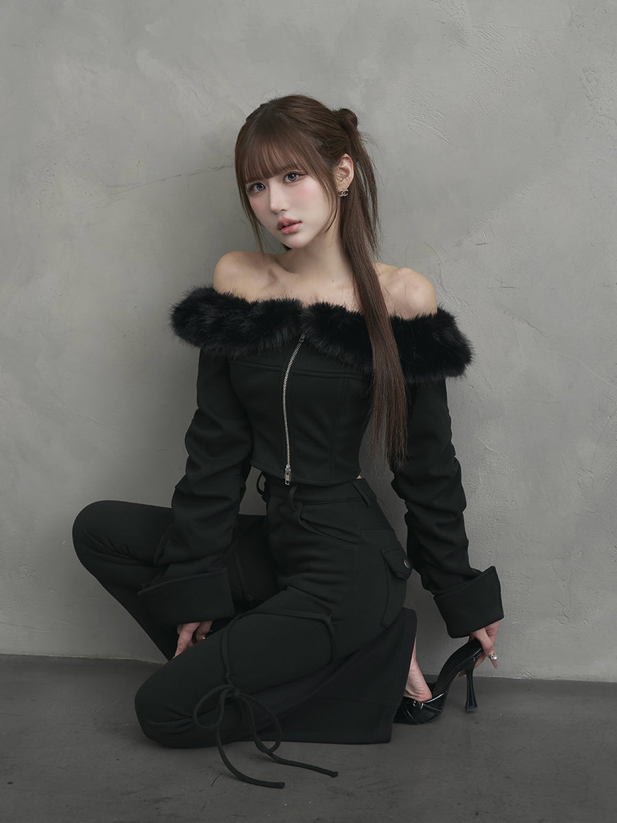 モデル：165cm（着用サイズ：FREE　着用カラー：BLK）