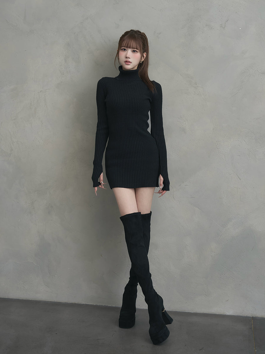 モデル：165cm（着用サイズ：FREE　着用カラー：BLK）