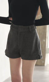 モデル：165cm（着用サイズ：S　着用カラー：GRY）
