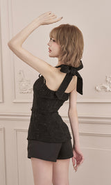 モデル：165cm（着用サイズ：FREE　着用カラー：BLK）