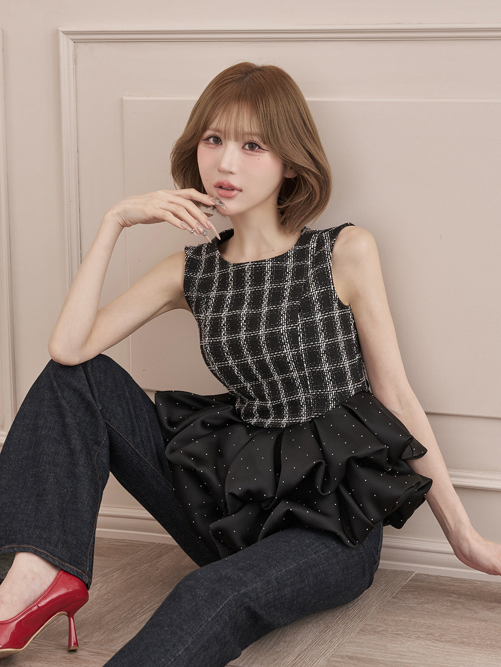 モデル：165cm（着用サイズ：FREE　着用カラー：BLK）