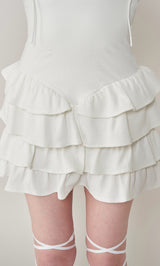 モデル：165cm（着用サイズ：FREE　着用カラー：WHT）