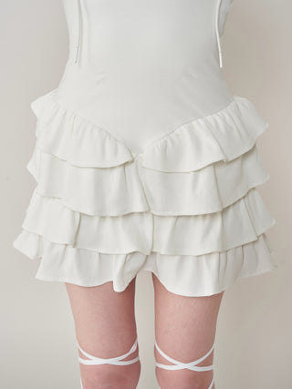 モデル：165cm（着用サイズ：FREE　着用カラー：WHT）