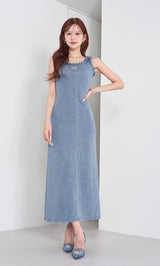 モデル：165cm（着用サイズ：FREE　着用カラー：BLU）