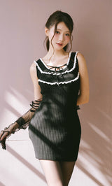 モデル：164cm（着用サイズ：FREE　着用カラー：BLK）