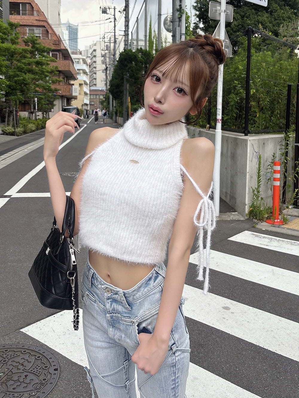 モデル：155cm（着用サイズ：FREE　着用カラー：IVO）