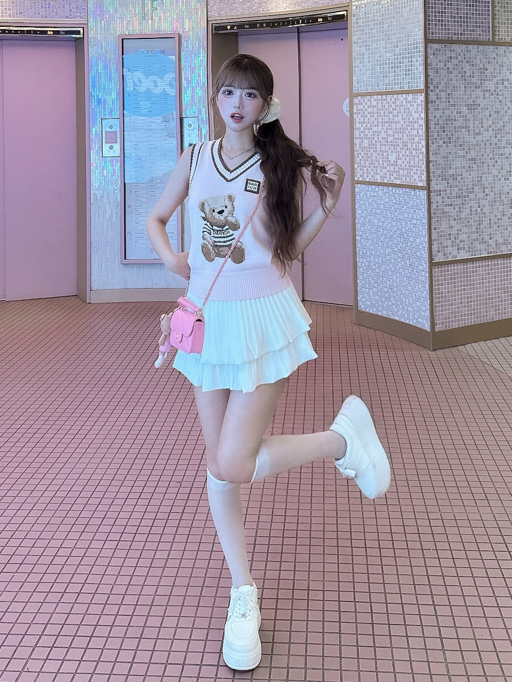 モデル：158cm（着用サイズ：FREE　着用カラー：PNK）