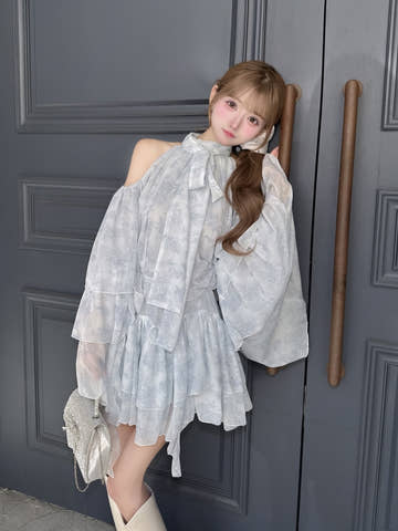 モデル：158cm（着用サイズ：FREE　着用カラー：SAX）