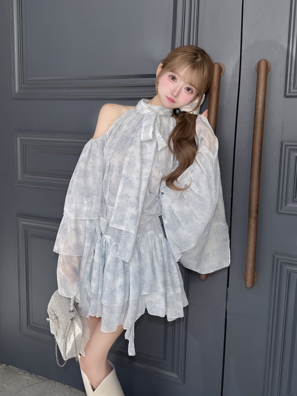 モデル：158cm（着用サイズ：FREE　着用カラー：SAX）