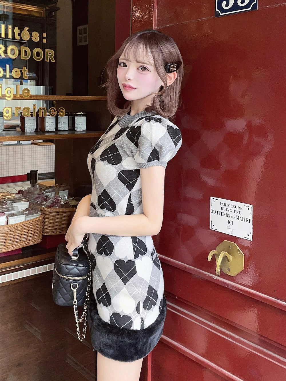 モデル：158cm（着用サイズ：FREE　着用カラー：GRY）