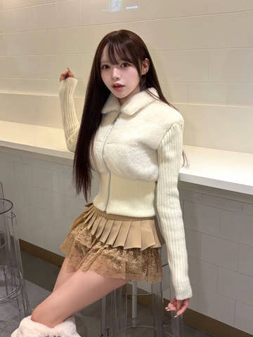 モデル：156cm（着用サイズ：FREE　着用カラー：WHT）