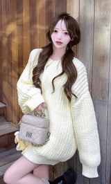 モデル：157cm（着用サイズ：FREE　着用カラー：YEL）