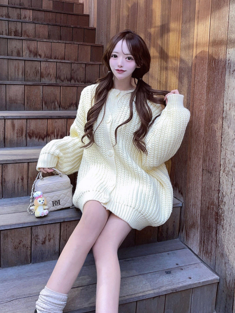 モデル：157cm（着用サイズ：FREE　着用カラー：YEL）