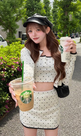 モデル：156cm（着用サイズ：FREE　着用カラー：WHT）
