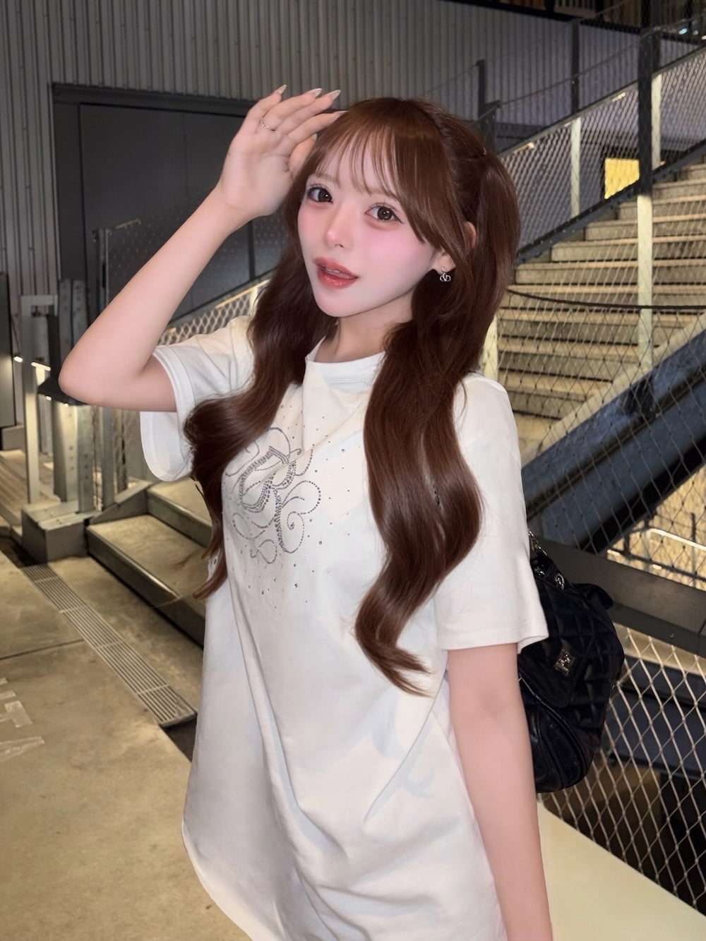 モデル：156cm（着用サイズ：FREE　着用カラー：WHT）