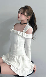 モデル：158cm（着用サイズ：FREE　着用カラー：WHT）