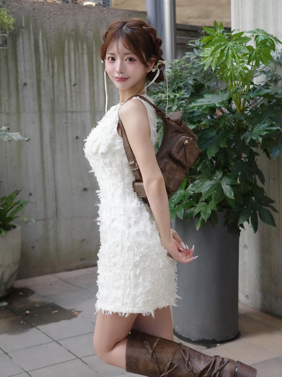モデル：158cm（着用サイズ：FREE　着用カラー：IVO）