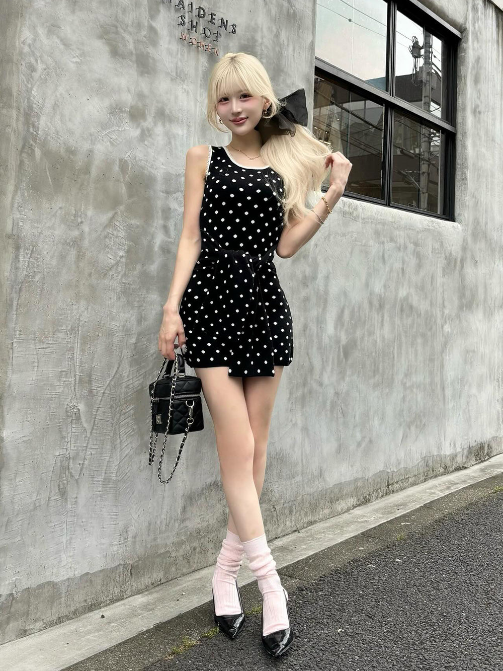 モデル：165cm（着用サイズ：FREE　着用カラー：BLK）