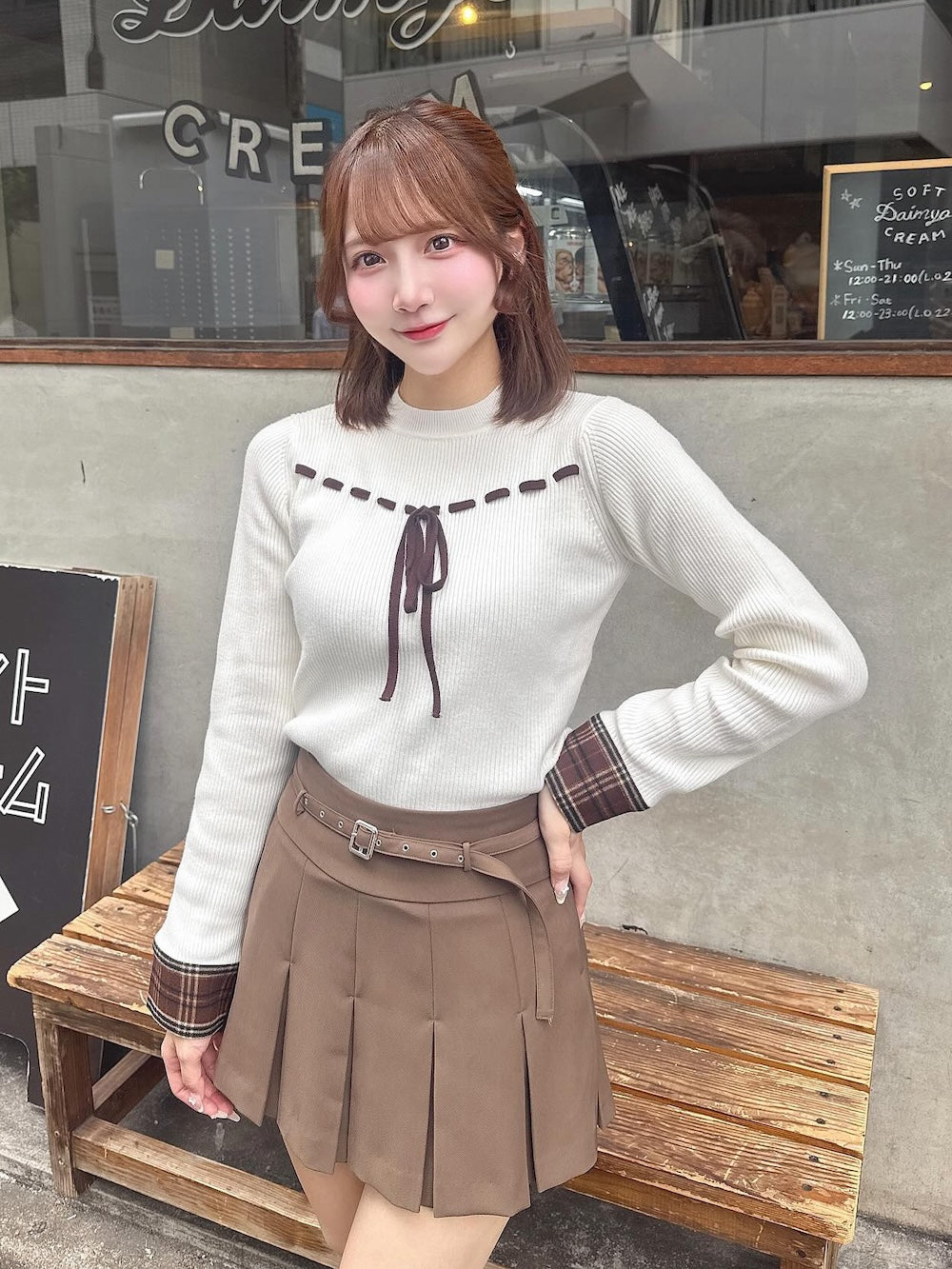 モデル：161cm（着用サイズ：FREE　着用カラー：IVO）