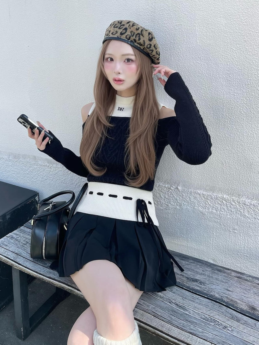 モデル：163cm（着用サイズ：FREE　着用カラー：BLK）